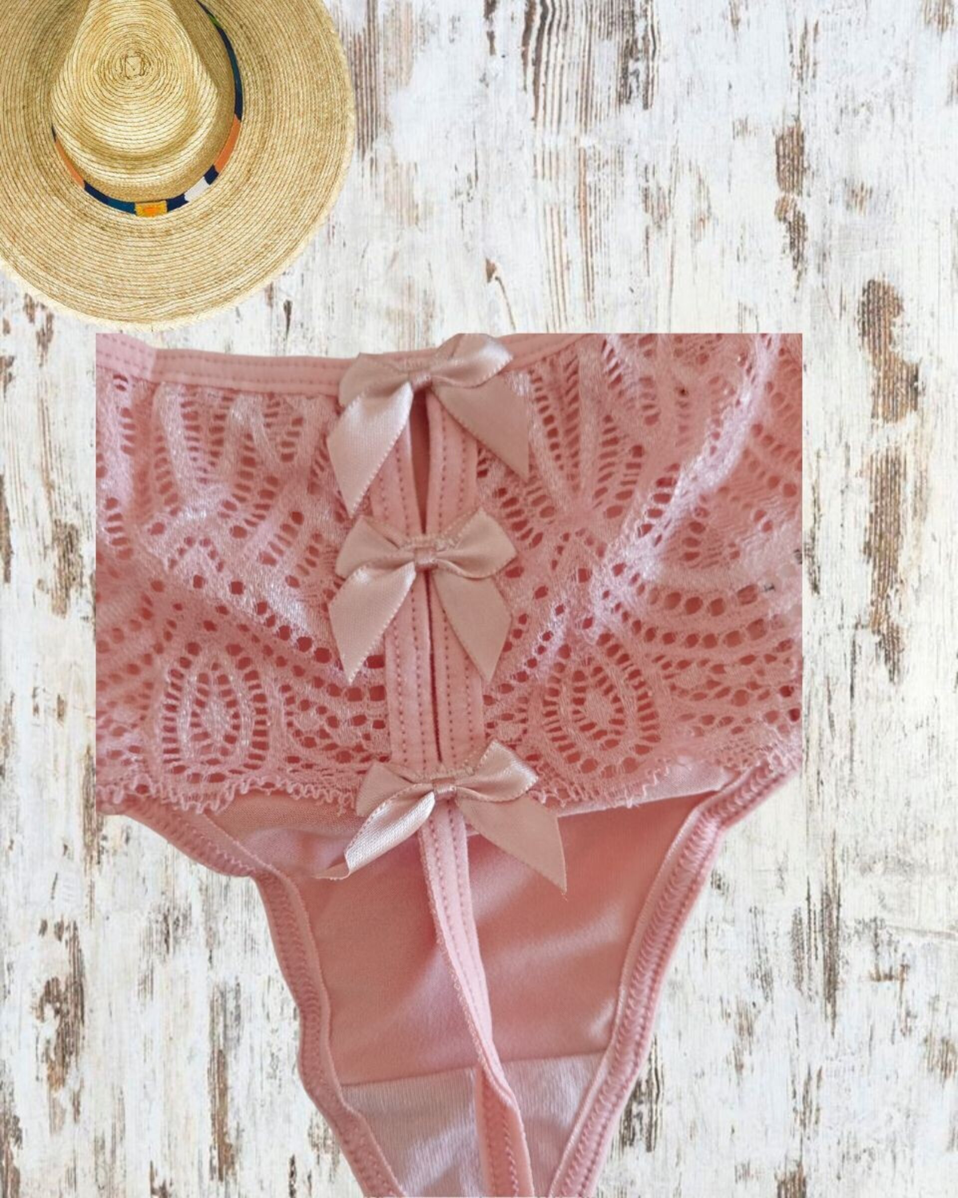 Tanga Brasileña Roja con lazos - 8