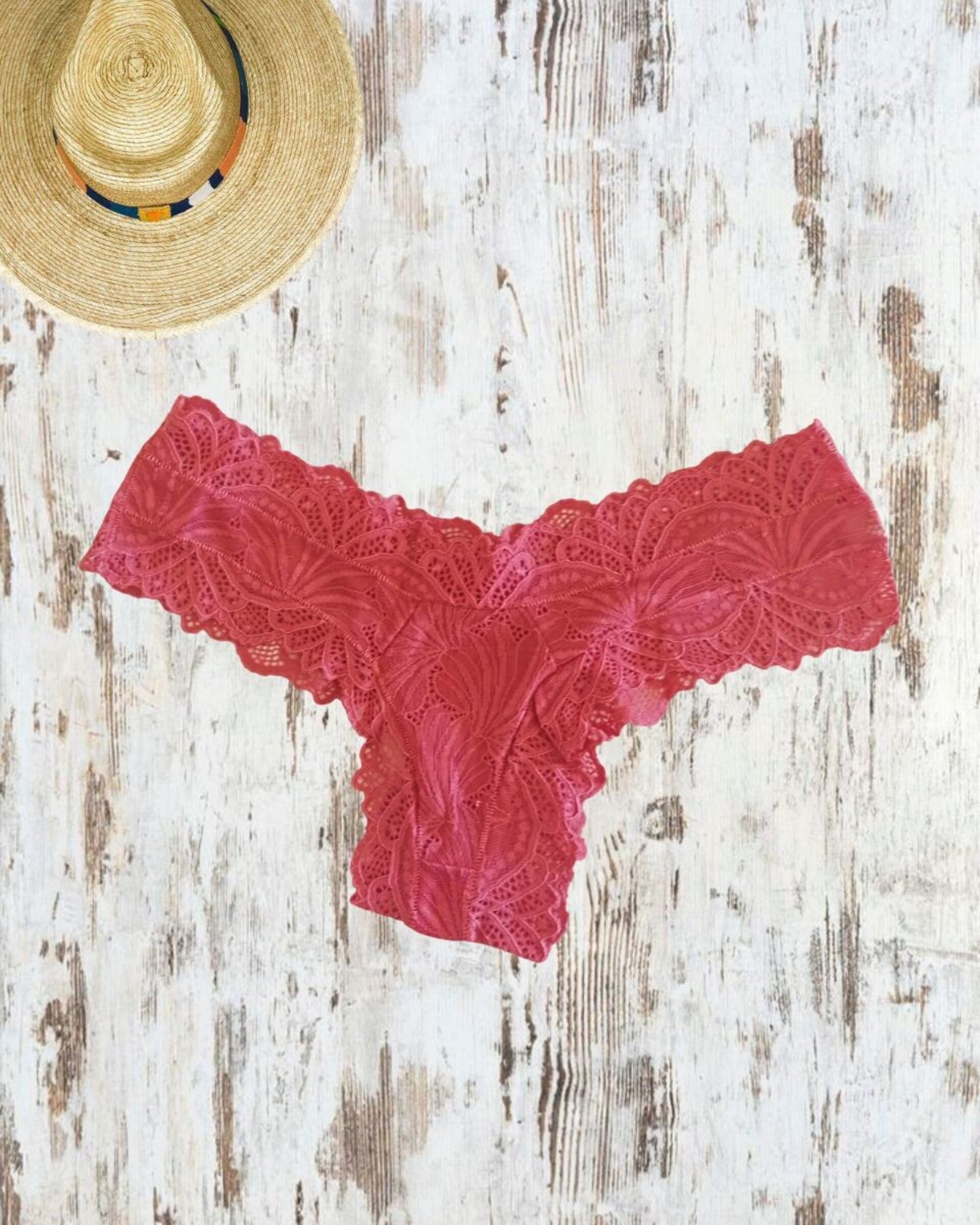 Tanga Brasileña de Encaje - 8